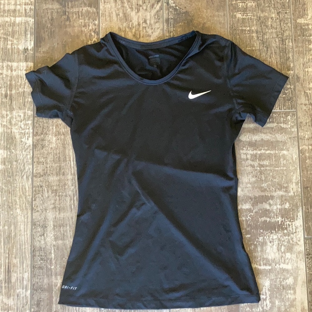 nike dri-fit active top
